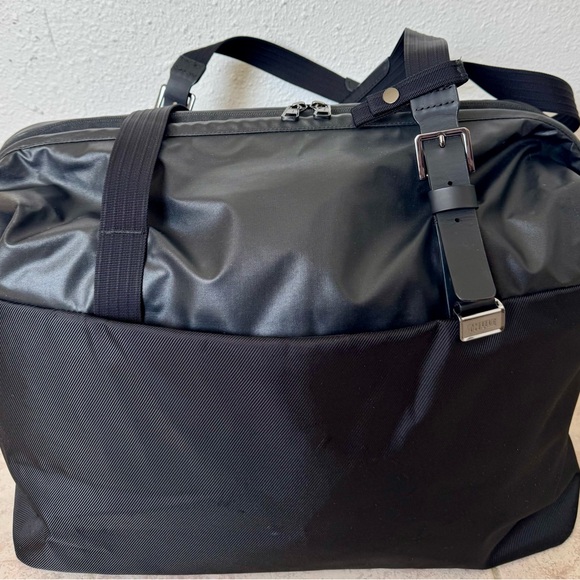 Thule Spira Weekender 37L Duffle Bag - Picture 6 of 14